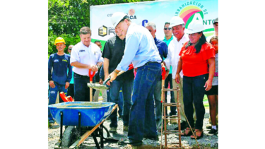 Presidente dilata ley de contrataciones públicas