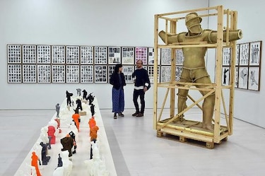 La exposición alemana Documenta debuta por primera vez en Atenas