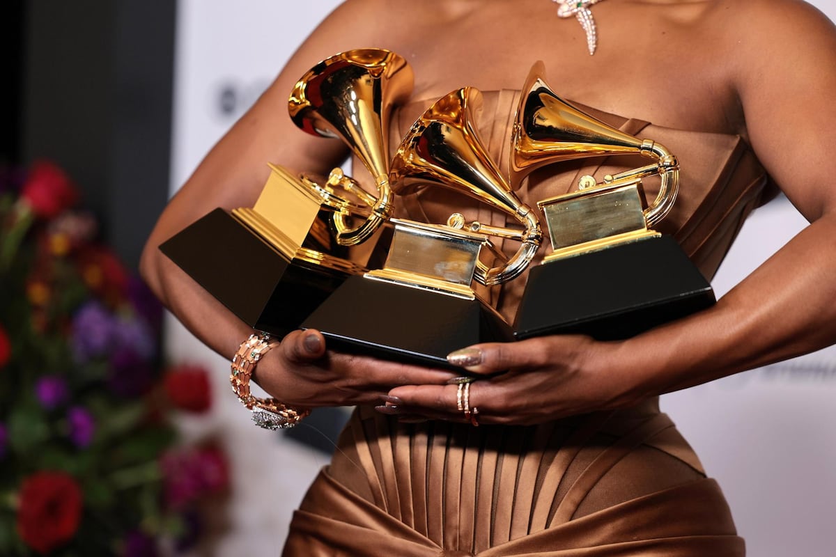 Los Grammy se renuevan con 3,000 mujeres más pero aún no tienen un