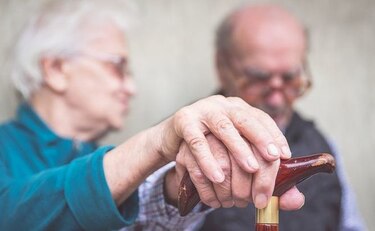 OMS se preocupa por segregación de que son víctimas las personas mayores