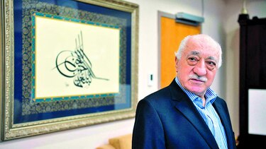Detienen a 121 personas por su relación con Gulen