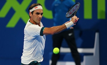 Roger Federer se retira del torneo de Dubái tras su derrota en Catar