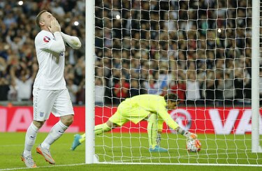 Austria se clasifica para la Eurocopa; Rooney hace historia con Inglaterra