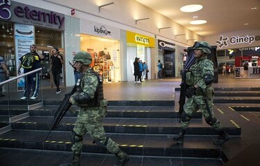 Asesinan a cuatro en Cancún un día después de ataque a discoteca