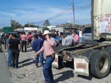Productores realizan caravana en Chiriquí