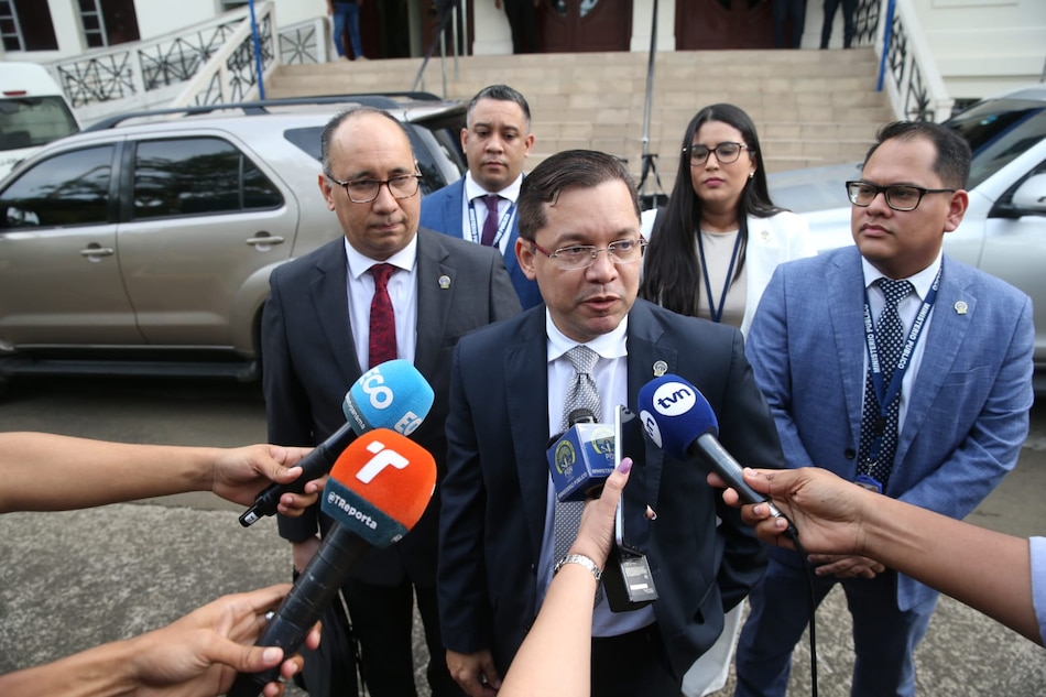 Blue Apple: testigos de la defensa desfilan por el estrado