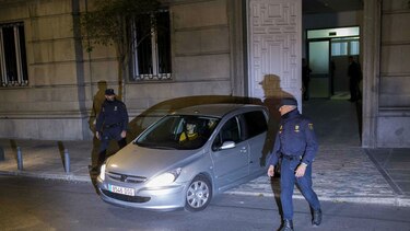 Presidenta del Parlamento catalán se dispone a salir en libertad bajo fianza