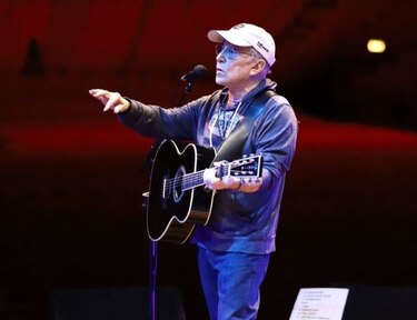 Paul Simon lanzará nuevo álbum antes de presentar su último concierto