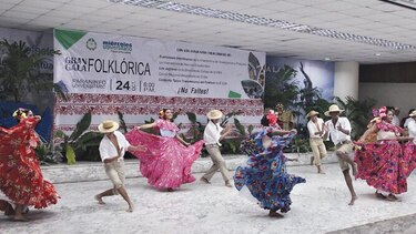 Universidad de Panamá rinde honor a la danza