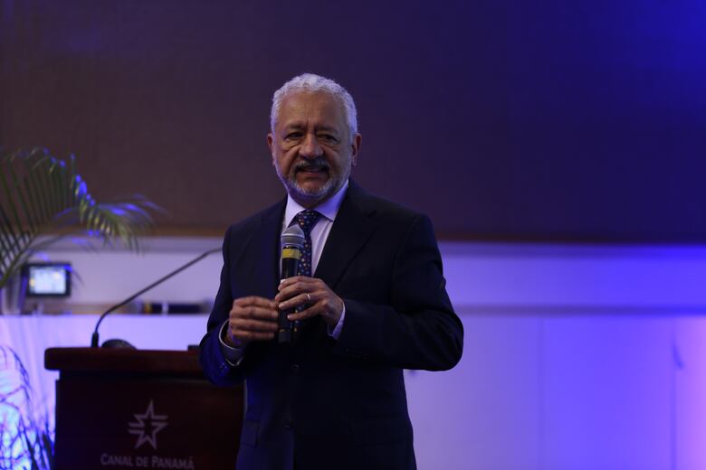 Canal de Panamá inicia el año fiscal 2026 con crecimiento del 5.6% en los tránsitos de buques