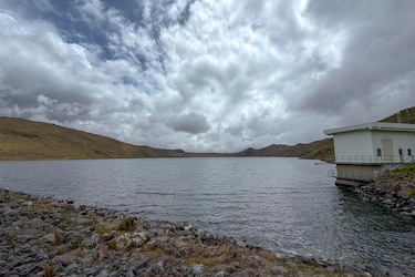 La Mica, la laguna que da agua al sur de Quito, luce llena frente a la amenaza de El Niño