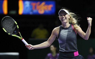 Wozniacki doblega a Venus Williams para ganar la Copa  WTA