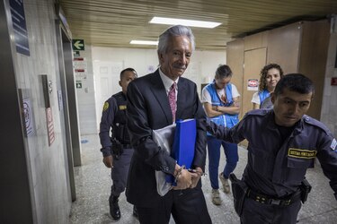 Periodista guatemalteco José Rubén Zamora es condenado a seis años de prisión por lavado de dinero