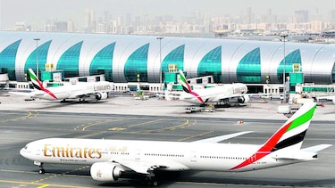 FlyDubai y Emirates anuncian vuelta a la normalidad de sus vuelos tras fuertes lluvias
