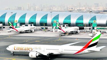 FlyDubai y Emirates anuncian vuelta a la normalidad de sus vuelos tras fuertes lluvias