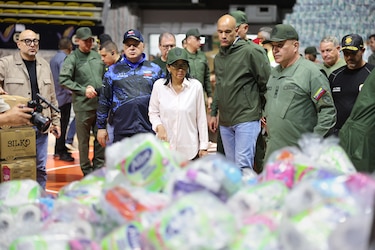 Venezuela informa del rescate de 33 personas con vida