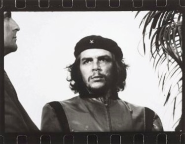 Subastan mítica foto del Che Guevara