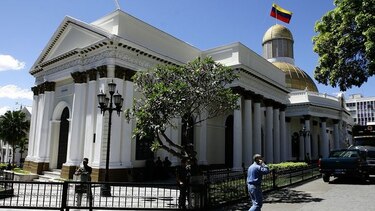 Parlamento venezolano reforma la Ley de Hidrocarburos para incentivar inversión extranjera