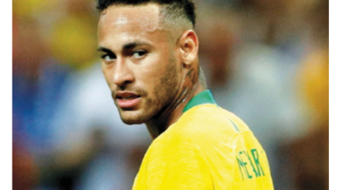 Van Basten aconseja a Neymar dejar las actuaciones