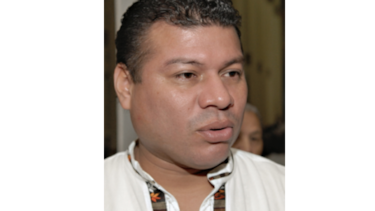 Pacientes afectados por dietilenglicol llevan sus inquietudes a la CSS