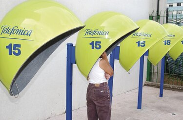 Telefónica reorganiza su imperio mundial