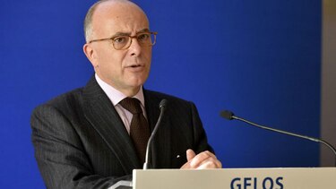 Francia clausura mezquitas por promover 'ideología radical'