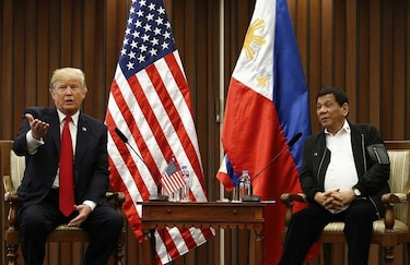 Donald Trump ensalza 'gran relación' con presidente filipino Rodrigo Duterte