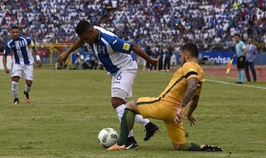 Honduras complica su viaje a Rusia al empatar con Australia