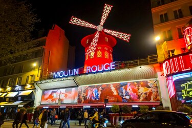 El mítico Moulin Rouge, la secular fiesta del ‘cancán’