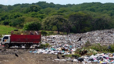 Grupo se opone a la instalación de una planta recicladora de basura en Guararé