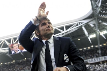 Antonio Conte presenta su dimisión como entrenador del Juventus