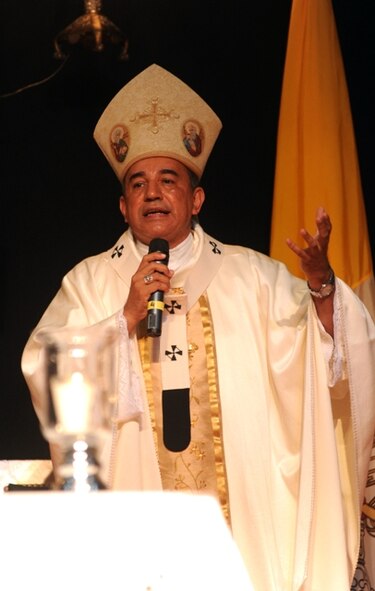 Ulloa aboga por el pacto ético