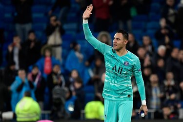 Real Madrid avanza a octavos, pero con doloroso empate ante el PSG