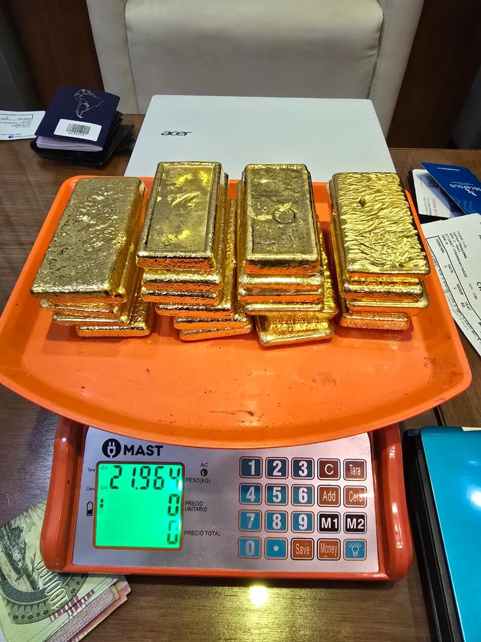 Incautan en Paraguay 22 kilos de oro valorados en $3 millones que iban rumbo a Panamá