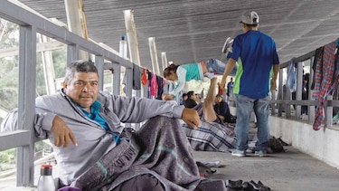 Caravana se estanca; decidirán cómo seguir