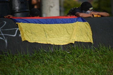 Papa Francisco llama al diálogo en Colombia y defiende ‘el derecho a manifestarse pacíficamente’