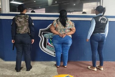 Capturan a inspectora del Meduca y a docente por el cobro de nombramientos