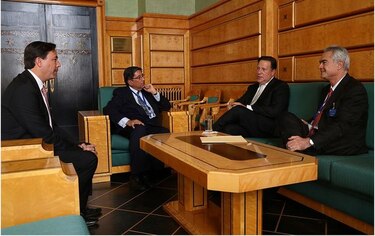 Varela entrega a la OIT convenios sobre consulta tripartita de derechos a trabajadores