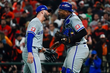 Los Reales eliminan a los Orioles y se citan con Yankees