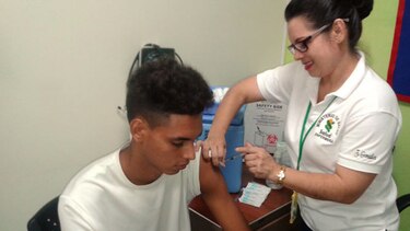 Más de 45 mil vacunas contra la influenza son aplicadas en Herrera