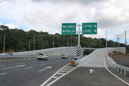 Homologación del proyecto de ampliación del Corredor de las Playas reúne a más de 40 empresas