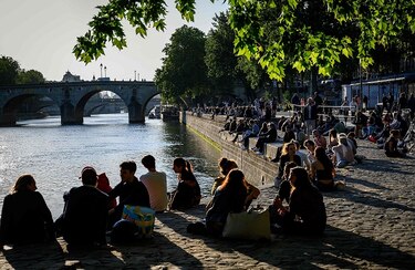 Agua del Sena para refrescar edificios en París