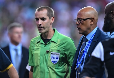 Concacaf se reúne con Geiger: 'Los errores son parte del fútbol'