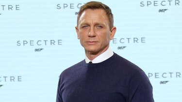 Roban guión del nuevo filme de James Bond