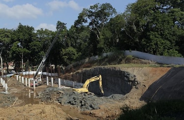 Orden para suspender proyecto, sin acatar