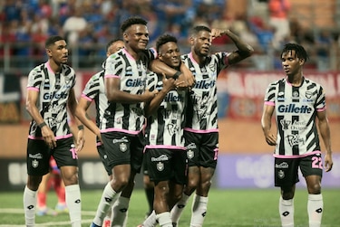Jorlian Sánchez tuvo una noche mágica con el hat-trick y Plaza Amador se llevó el Clásico Nacional