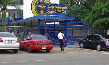 Escuelas suspenden clases por temor a contagios de influenza