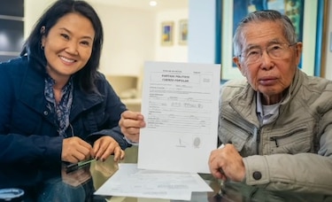 El expresidente Alberto Fujimori se inscribe formalmente en el partido Fuerza Popular