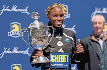 Kenianos Chebet y Jepchirchir dieron cátedra en la gran Maratón de Boston