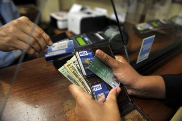 Deudas en tarjetas de crédito superan por primera vez los 2 mil millones de dólares en Panamá